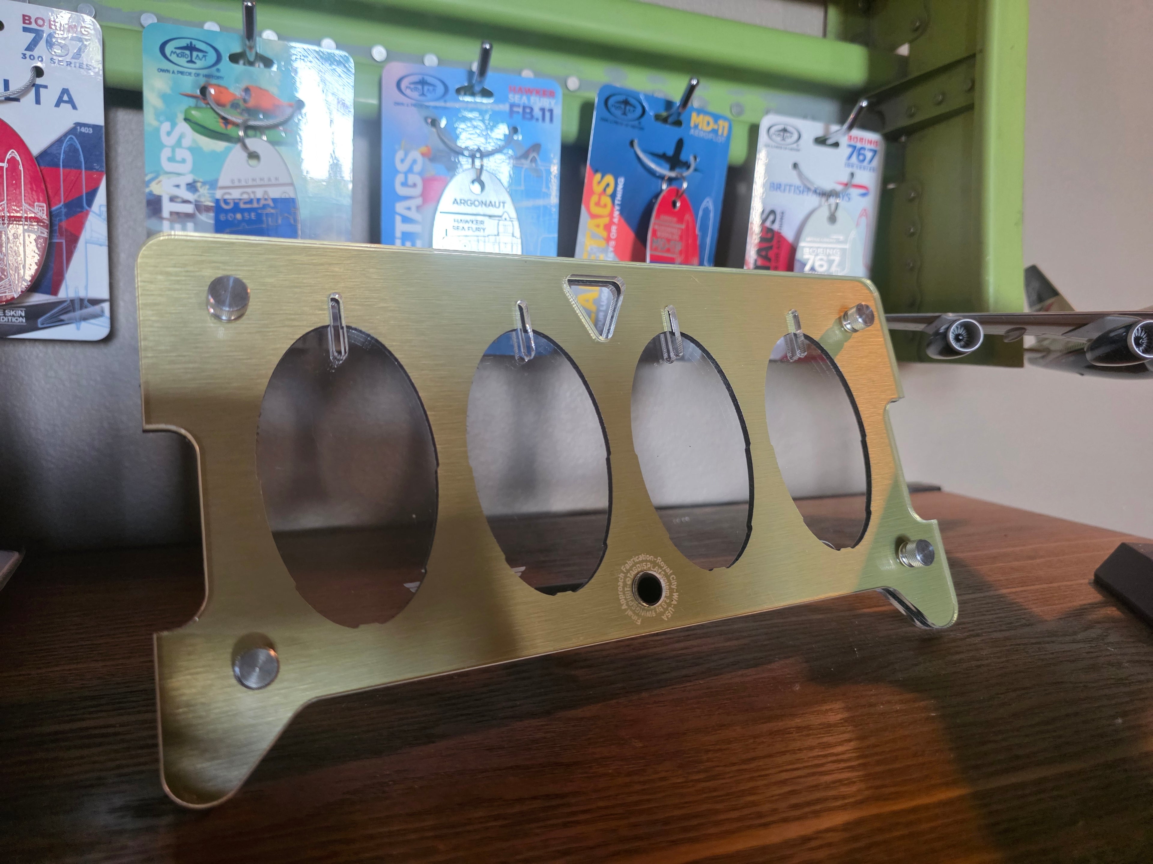 TDS PlaneTags 4-Slot Tag Display